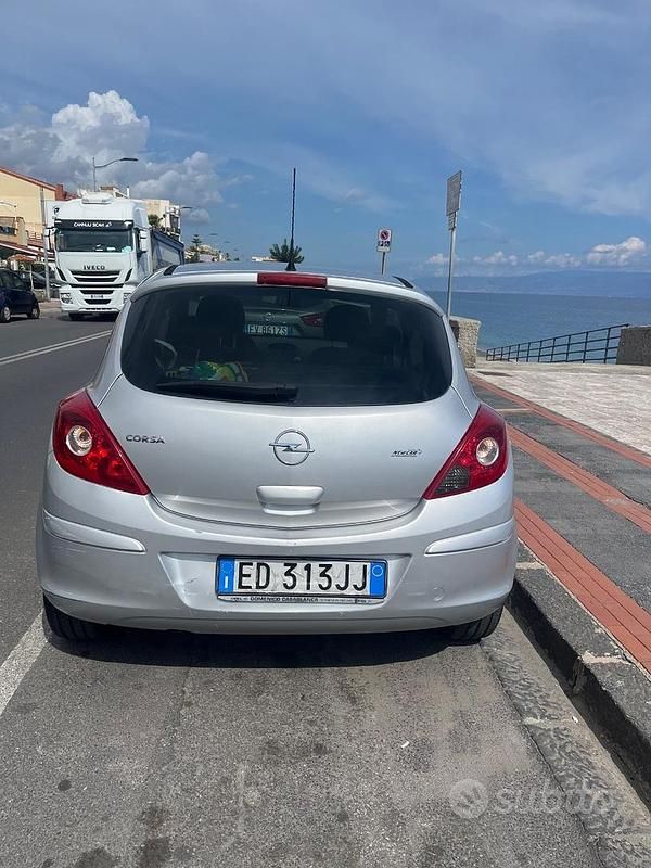 Usata Opel Corsa 2010 Grigio Utilitaria