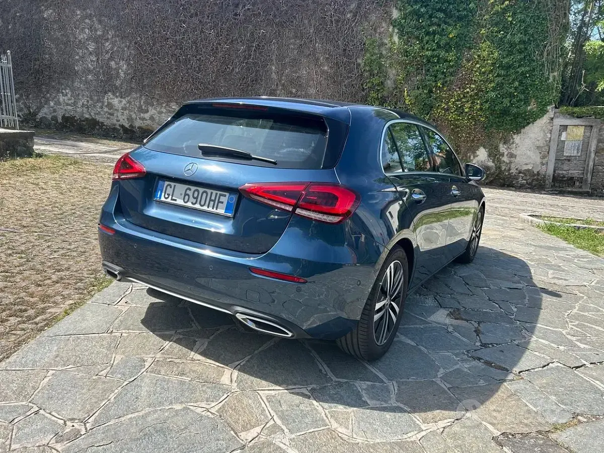 Usata Mercedes A250 224 CV (164 kW) 2021 Bluazzurro Berlina