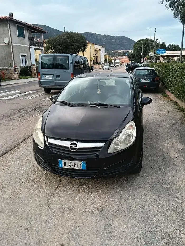 Usata Opel Corsa 45 CV (33 kW) 2007 Utilitaria
