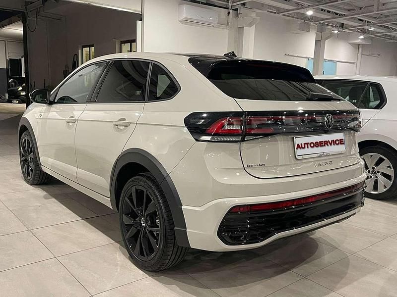 Usata VW Taigo R-line 110 CV (80 kW) 2024 Ascot grey SUV