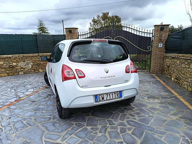 Usata Renault Twingo 75 CV (55 kW) 2014 Bianco Utilitaria
