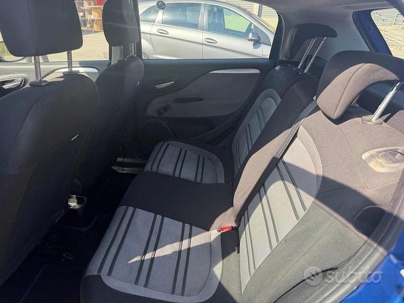 Usata Fiat Punto Evo Emotion 77 CV (56 kW) 2009 Blu Utilitaria