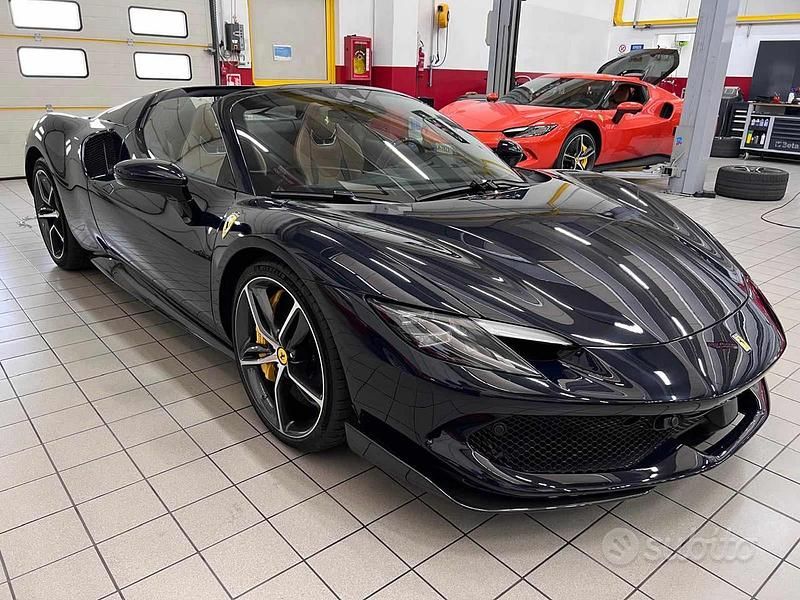 Usata Ferrari 296 663 CV (487 kW) 2024 Blu Cabrio