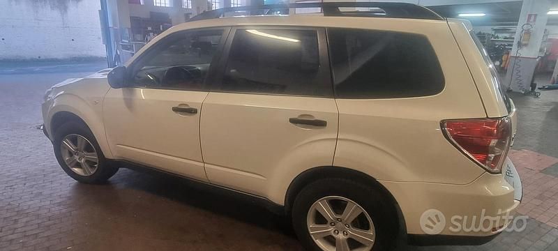 Usata Subaru Forester 2012 Bianco SUV