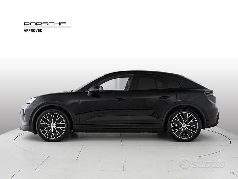 Usata Porsche Macan 330 kW (449 CV) 2024 Nero SUV