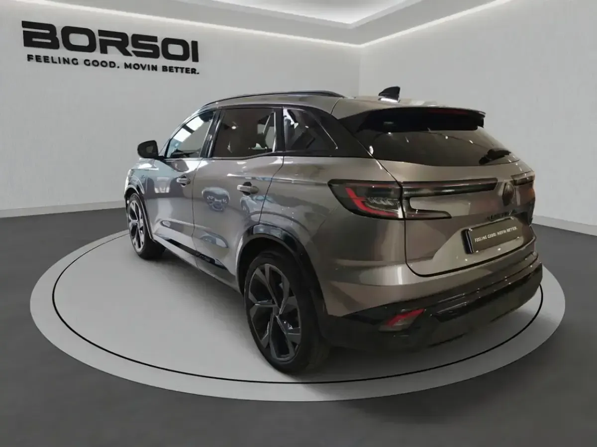 Usata Renault Austral Techno 130 CV (95 kW) 2023 Grigio scisto SUV