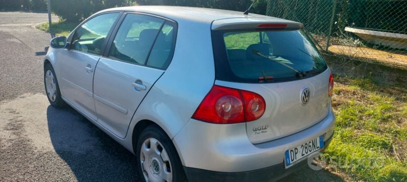 Usata VW Golf V 115 CV (84 kW) 2008 Grigio Utilitaria