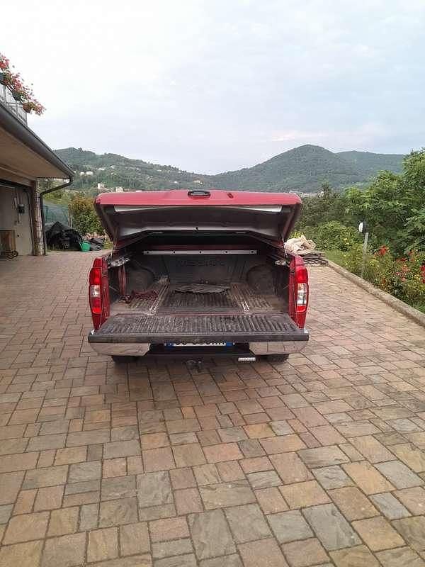 Second-hand Nissan Navara 190 CP (139 kW) 2011 Pickup