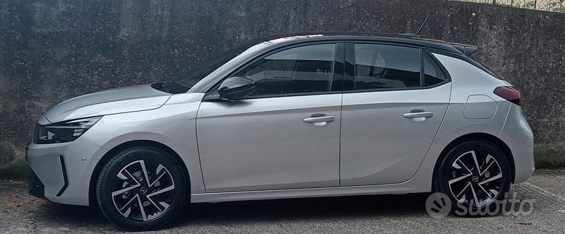 Usata Opel Corsa S 75 CV (55 kW) 2024 Grigio Utilitaria