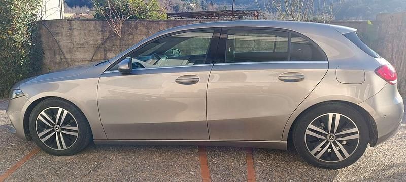 Usata Mercedes A180 Premium 116 CV (85 kW) 2020 Berlina