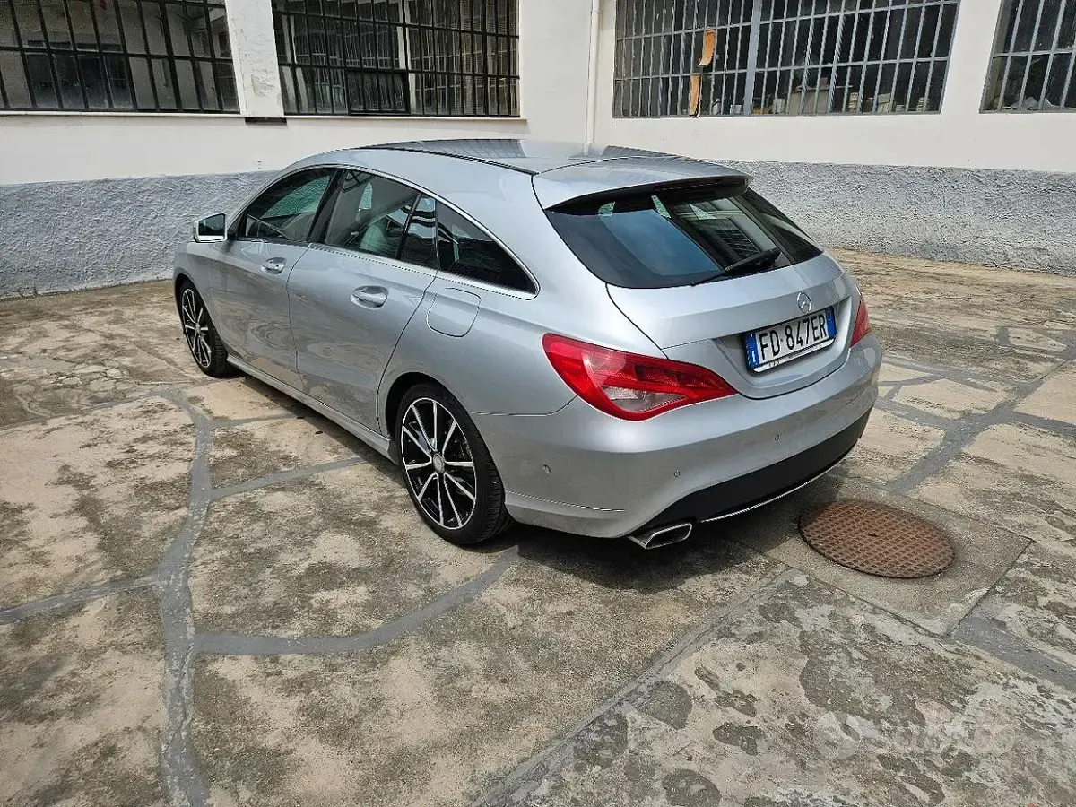 Usata Mercedes CLA220 177 CV (130 kW) 2016 Grigio Berlina