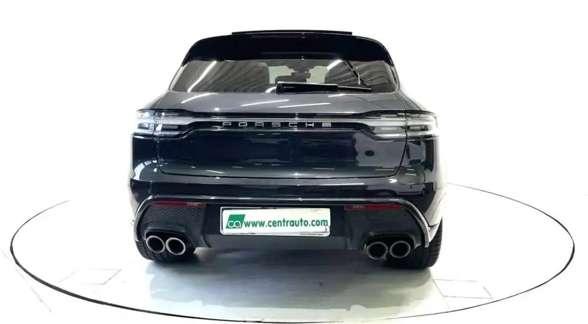 Usata Porsche Macan 265 CV (194 kW) 2022 Grigio vulcano SUV
