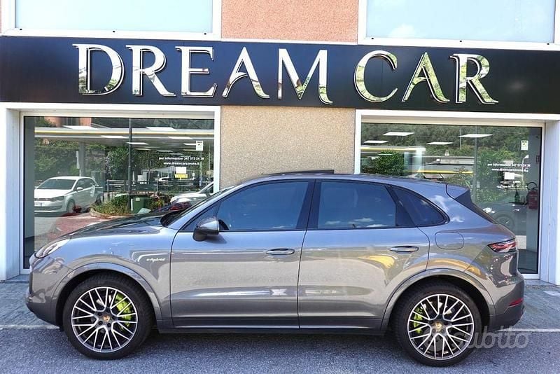 Usata Porsche Cayenne 462 CV (339 kW) 2019 Antracite pastello SUV