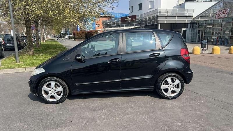 Käytetty Mercedes A170 Elegance 116 HP (85 kW) 2005 Tila-auto