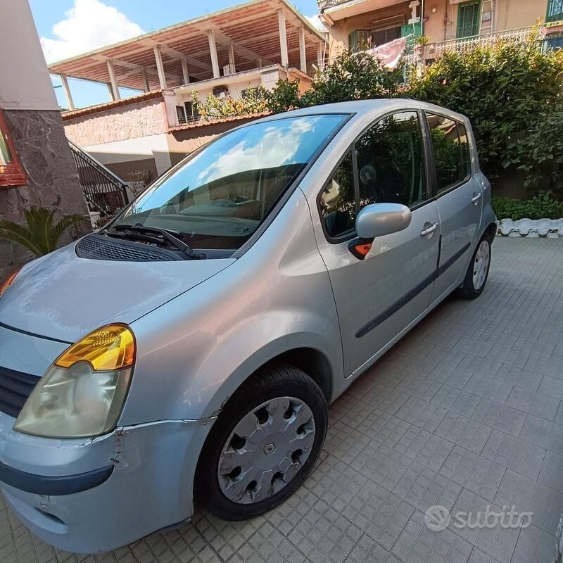 Usata Renault Modus Dynamique 85 CV (62 kW) 2005 Blu/azzurro Monovolume