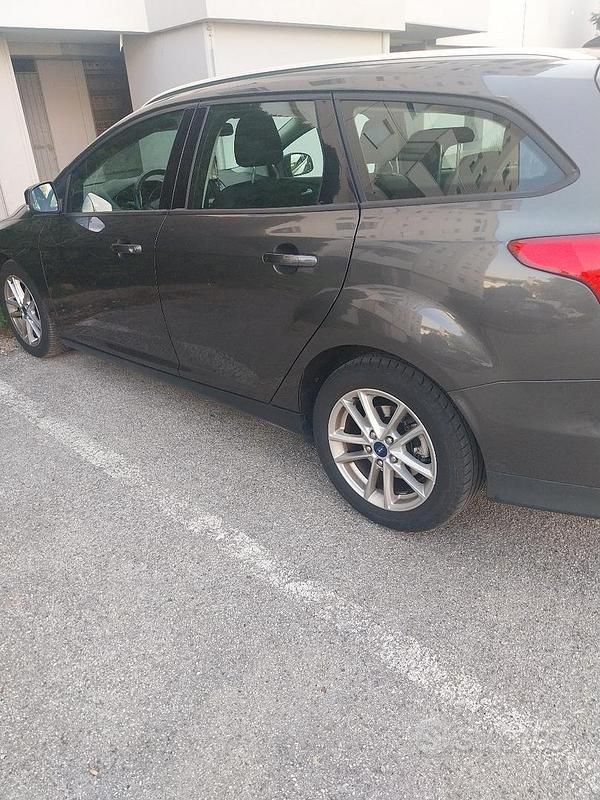 Usata Ford Focus 120 CV (88 kW) 2016 Station wagon