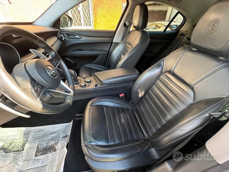 Usata Alfa Romeo Stelvio 280 CV (205 kW) 2017 Nero SUV