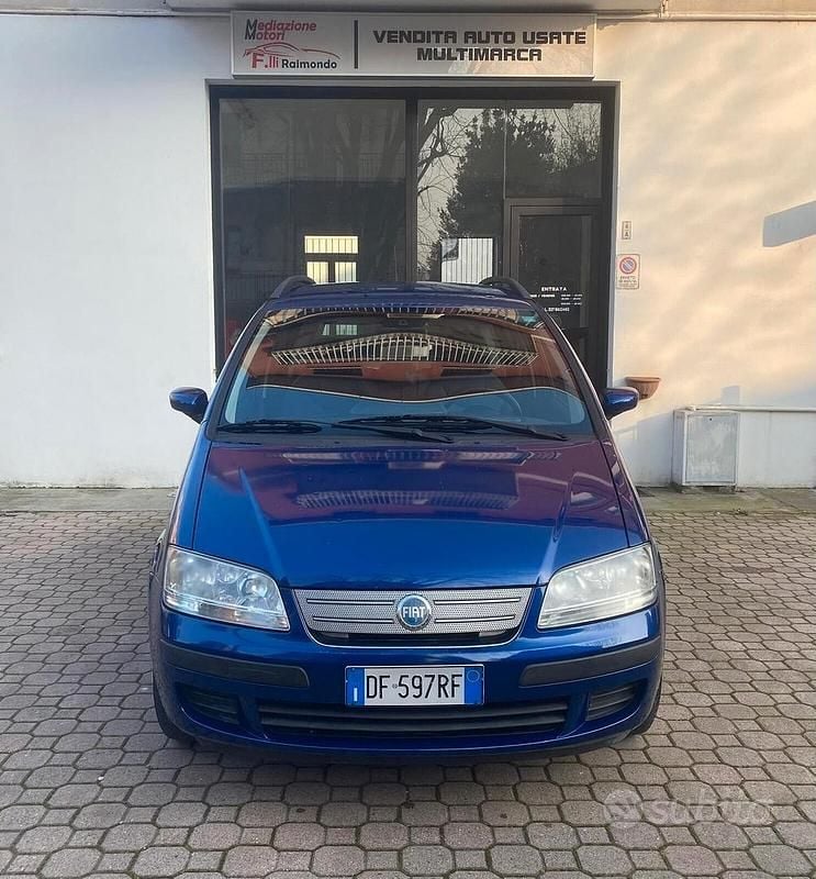 Usata Fiat Idea 80 CV (58 kW) 2007 Blu Monovolume