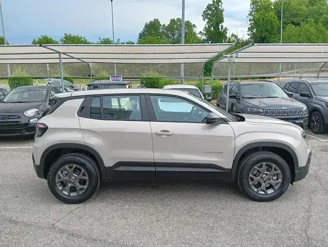 Nuova Jeep Avenger Longitude 101 CV (74 kW) 2025 Bianco snow pastello SUV