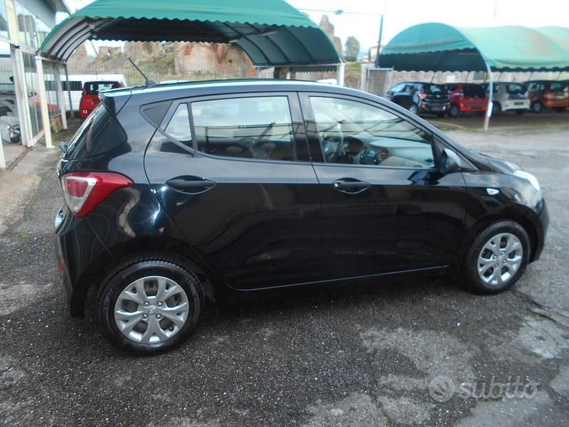 Usata Hyundai i10 Classic 67 CV (49 kW) 2016 Nero Utilitaria