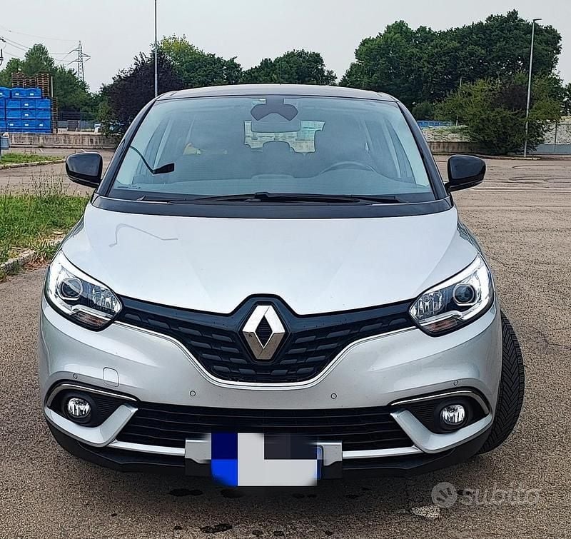 Usata Renault Grand Scénic IV 120 CV (88 kW) 2020 Grigio Monovolume