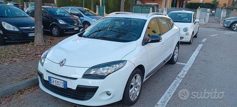 Bianco Usata 2011 Renault Mégane GrandTour Station wagon | 3500 € (Super prezzo) - Immagine 1/4