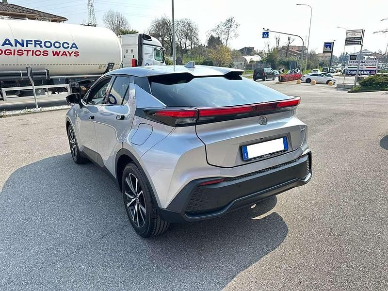Usata Toyota C-HR Trend 140 CV (102 kW) 2025 Argento SUV