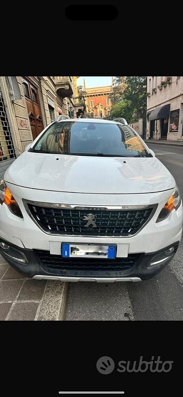 Bianco Usata 2016 Peugeot 2008 Allure SUV | 9500 € (Ottimo prezzo) - Immagine 1/4