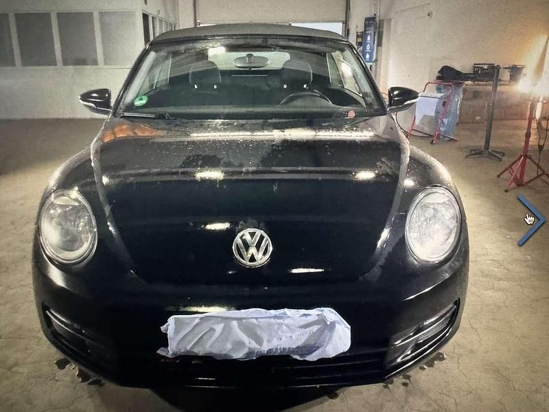 Usata VW Beetle Cabriolet 105 CV (77 kW) 2015 Nero Cabrio