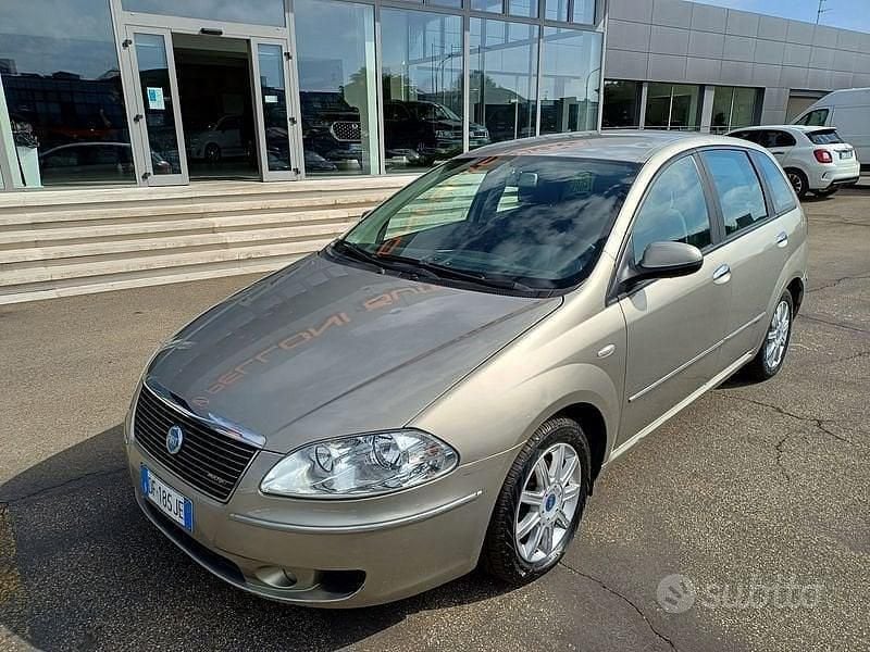 Usata Fiat Croma Dynamic 149 CV (109 kW) 2007 Beige Station wagon