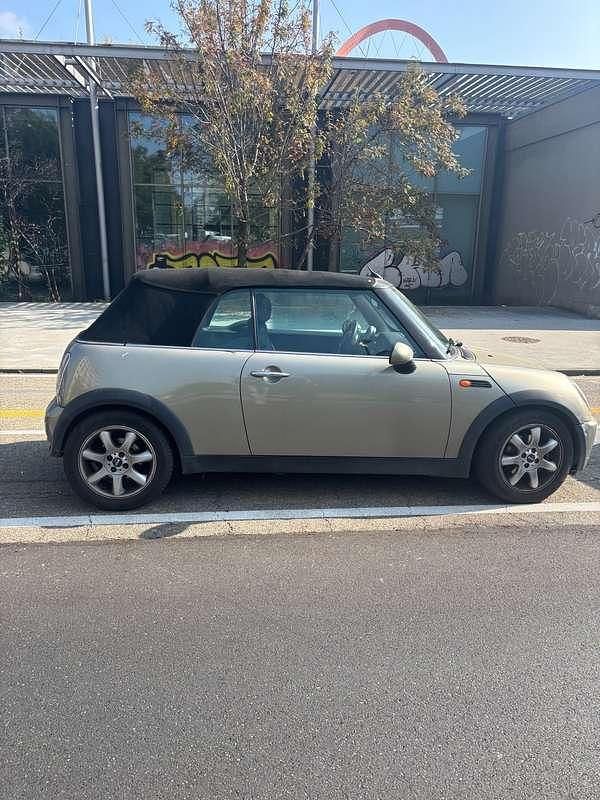Usata Mini One Cabriolet 90 CV (66 kW) 2009 Cabrio