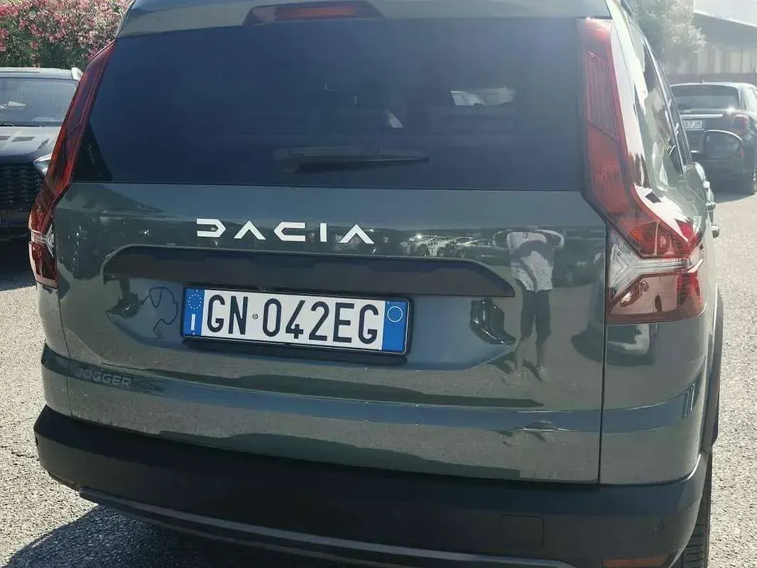 Usata Dacia Jogger Extreme 110 CV (80 kW) 2023 Verde Monovolume