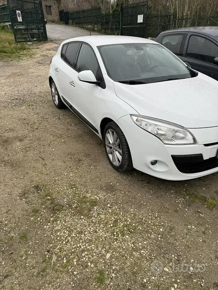 Usata Renault Mégane Luxe 110 CV (80 kW) 2009 Berlina