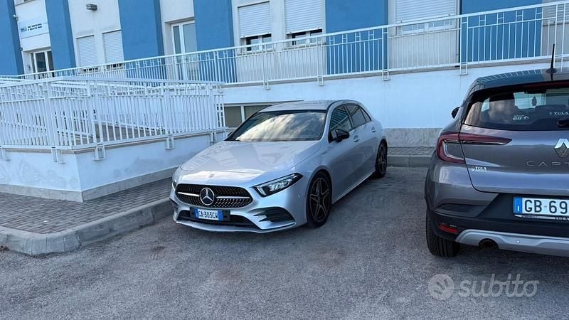 Grigio Usata 2020 Mercedes 220 Premium Plus Tre volumi | 30.800 € (Super prezzo) - Immagine 1/4