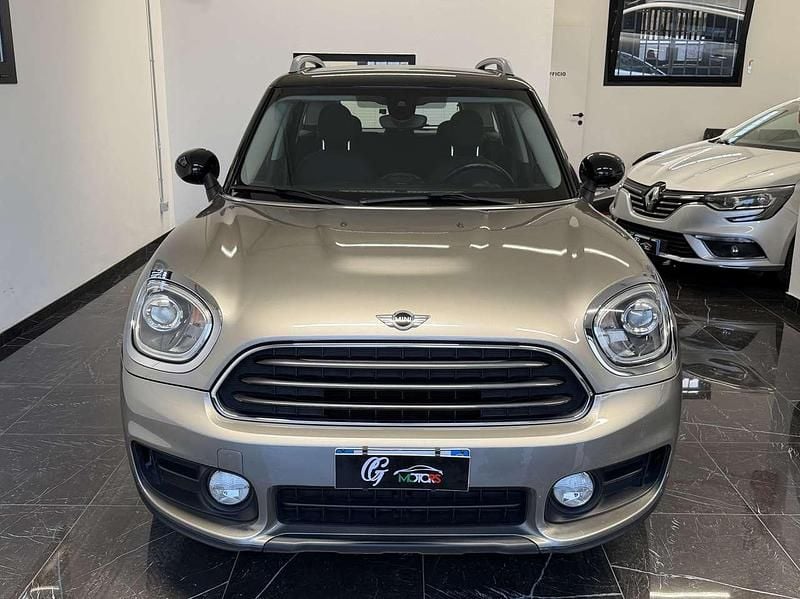 Usata Mini Cooper D Countryman Business 150 CV (110 kW) 2017 Argento SUV