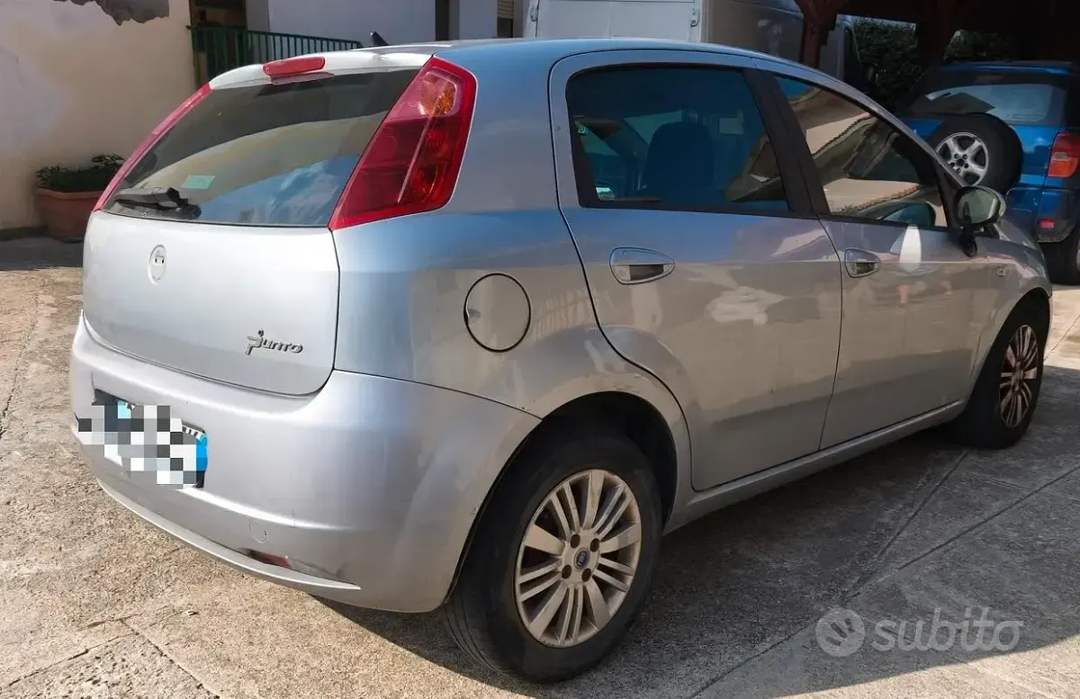 Usata Fiat Punto 69 CV (50 kW) 2006 Grigio Utilitaria