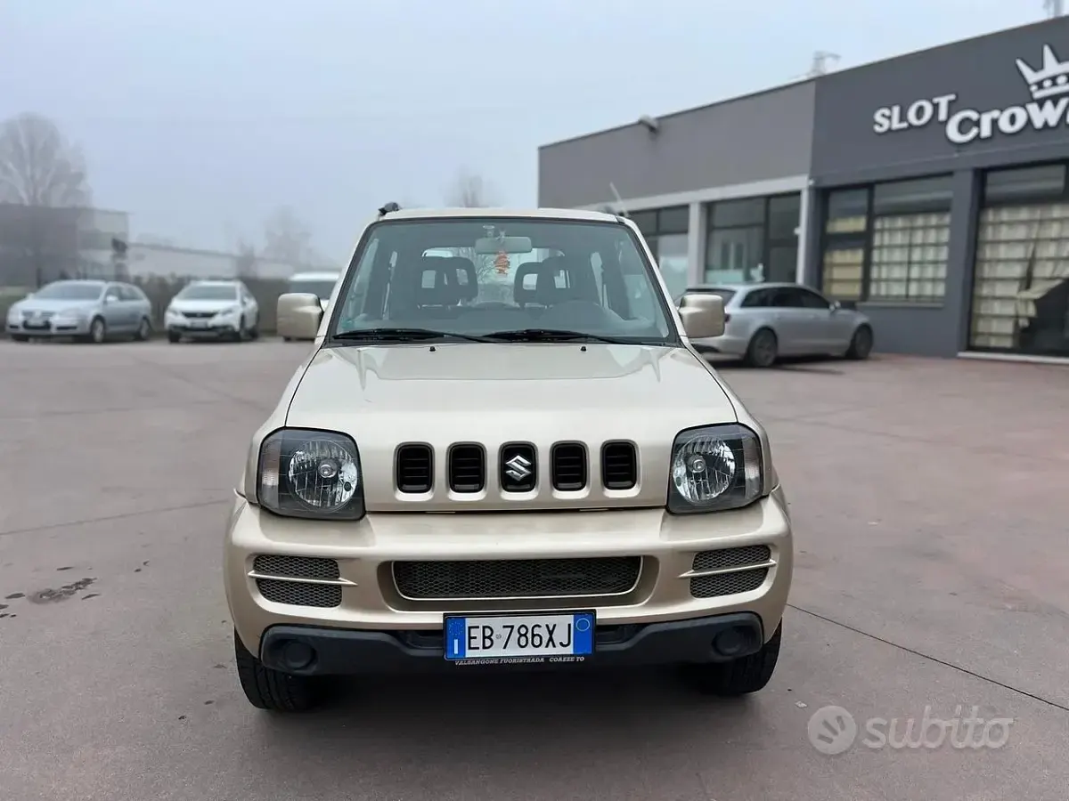 Usata Suzuki Jimny 85 CV (62 kW) 2010 SUV