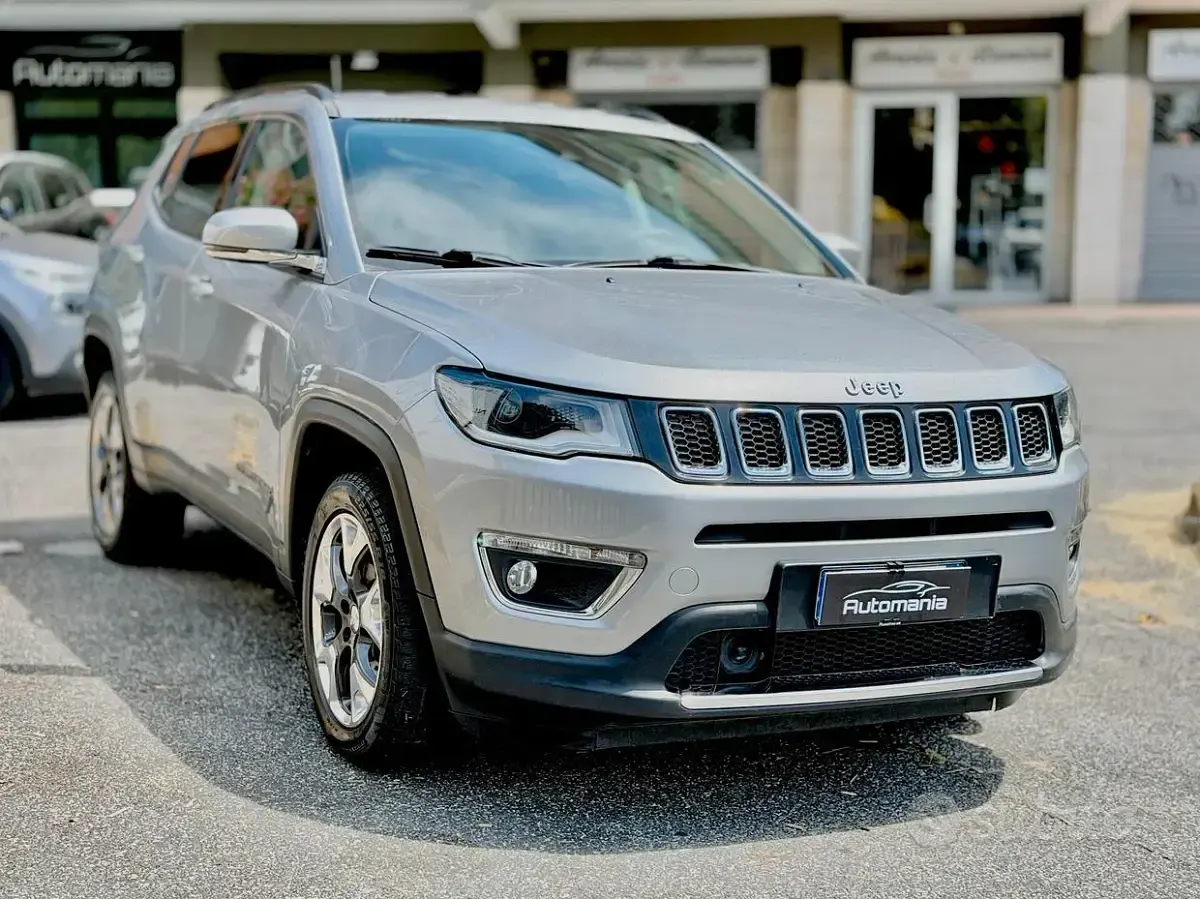 Usata Jeep Compass Limited 140 CV (102 kW) 2019 Grigio SUV