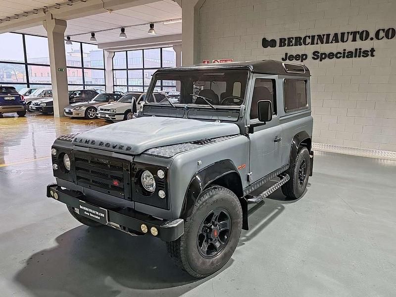 Grigio Usata 1998 Land Rover Defender SUV | 26.999 € (Buon prezzo) - Immagine 1/4