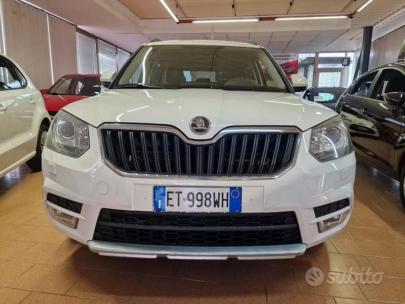 Usata Skoda Yeti Outdoor 105 CV (77 kW) 2014 Bianco SUV