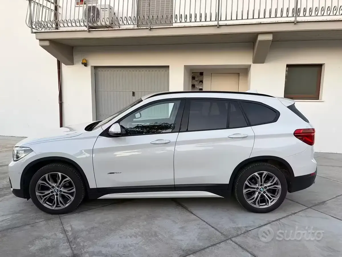 Usata BMW X1 Efficient Dynamics 150 CV (110 kW) 2017 Bianco SUV