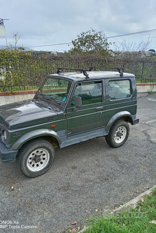 Usato 1994 Suzuki Samurai Benzin (4.500 €)