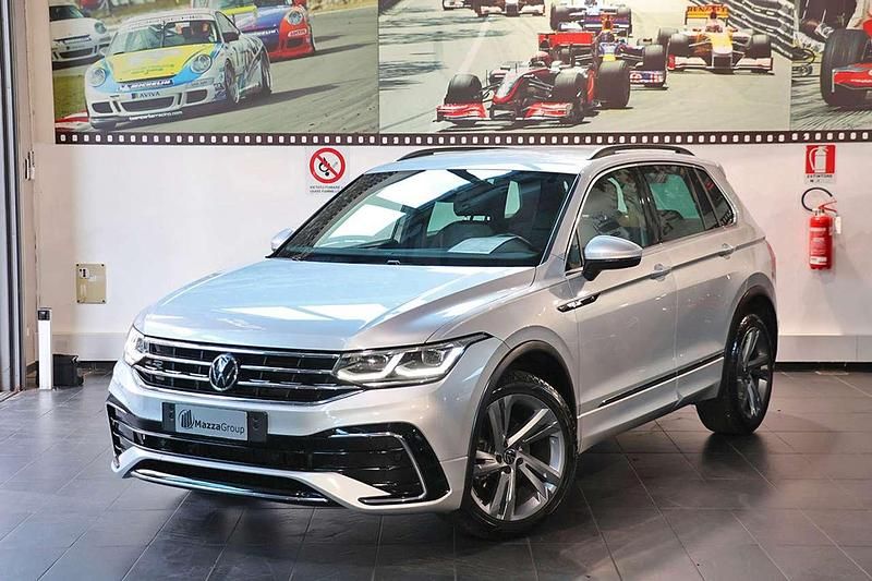Usata VW Tiguan R-line 150 CV (110 kW) 2022 Argento SUV
