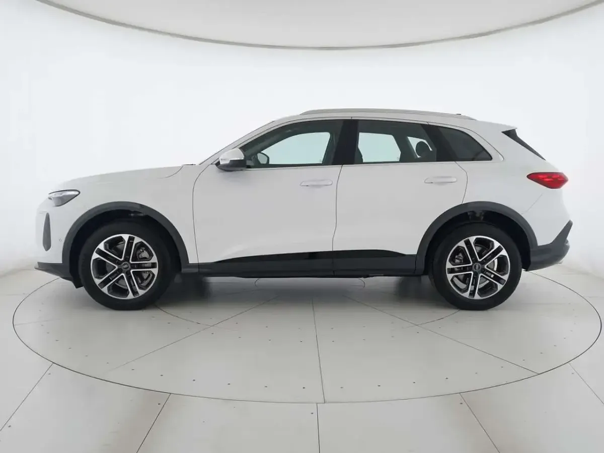 Nuova Audi Q5 Advanced 204 CV (150 kW) 2026 Bianco arkona SUV