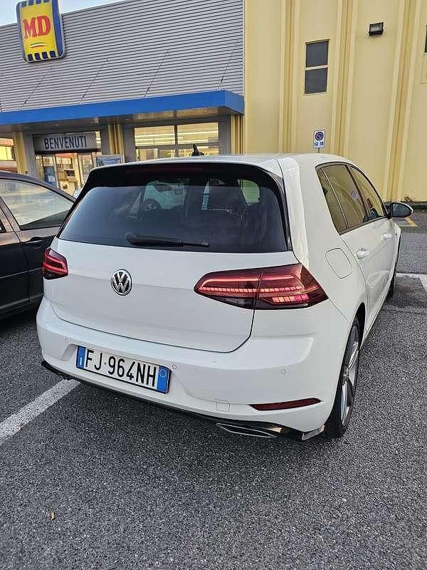 Usata VW Golf VII R-line 116 CV (85 kW) 2017 Berlina