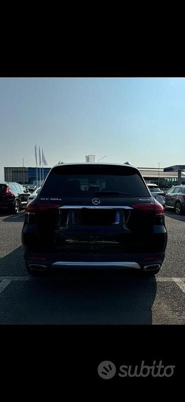 Usata Mercedes GLE300 245 CV (180 kW) 2019 Nero SUV