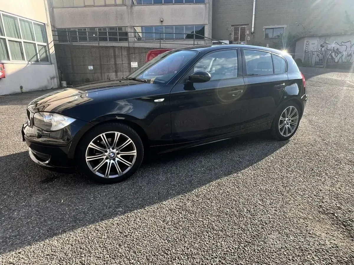 Usata BMW 118 M Sport 143 CV (105 kW) 2008 Nero Utilitaria