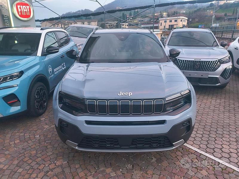 Nuova Jeep Avenger Summit 100 CV (73 kW) 2025 Grigio SUV