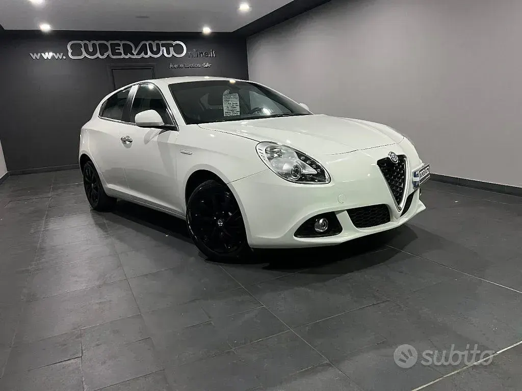 Usata Alfa Romeo Giulietta 120 CV (88 kW) 2017 Bianco Utilitaria