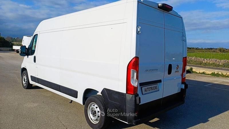 Usata Fiat Ducato 140 CV (102 kW) 2022 Bianco Furgone